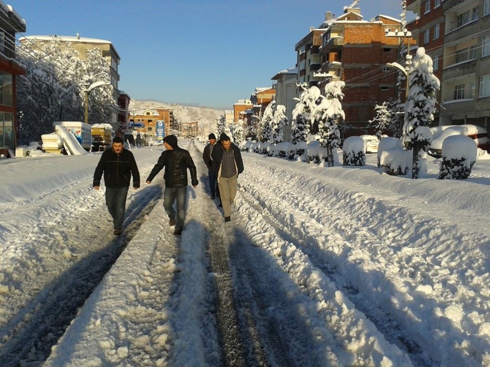 Araklı'da kar manzaraları