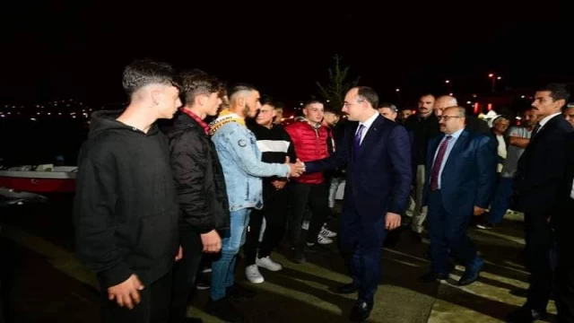 Bakan Muş'un Trabzon gezisinde sürpriz görüşme Araklı'da oldu