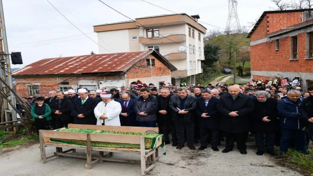 Araklı'da Son Yolculuğuna uğurlandı