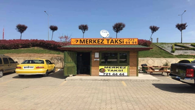 Araklı Merkez Taksi Durağından Yakışan Davranış