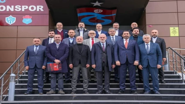 Trabzonspor'da Görev Dağılımı yapıldı Araklılı'ya Kritik Görev