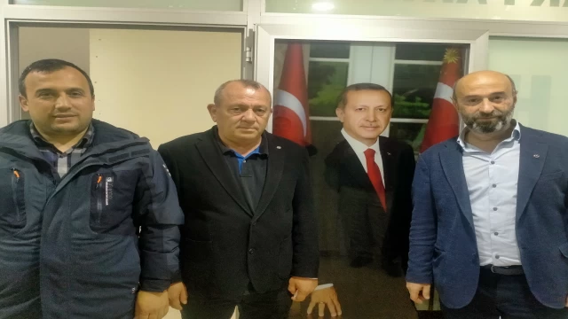 Araklı AK Parti İlçe Binasında Sıcak Saatler