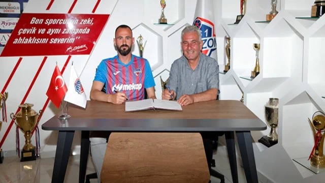 1461 Trabzon Tarık Tekdal ile sözleşme imzaladı