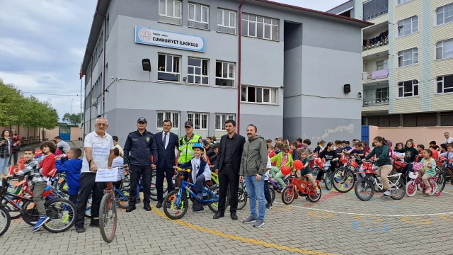 Araklı'da Cumhuriyetin 100.yılında çok anlamlı organizasyon