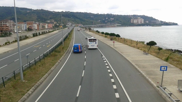 Araklı Sahil Yolunu İçeri Taşımak