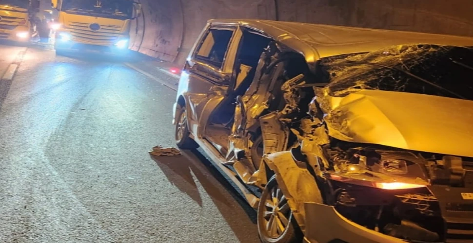 Araklı'da Trafik kazası ölü ve yaralılar var