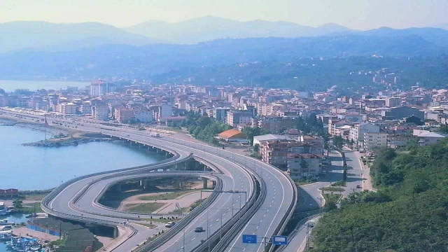 Araklı Sahil Şeridinden Bayburt Yolu Bağlantısı Yapılacak