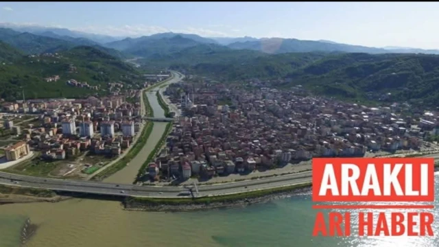 Araklı'da İki Kardeş Aynı Gün Vefat Etti Büyük Acı