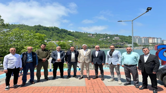 Araklı Belediye Başkanı Çebi'den Basın Mensuplarına Kahvaltı