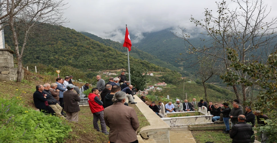 Şehit Mehmet Keskin Araklı'da Kabri Başında anıldı
