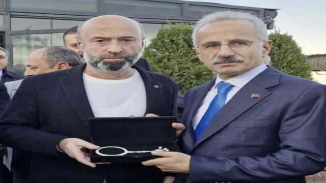 Ulaştırma Bakanı Araklı'da