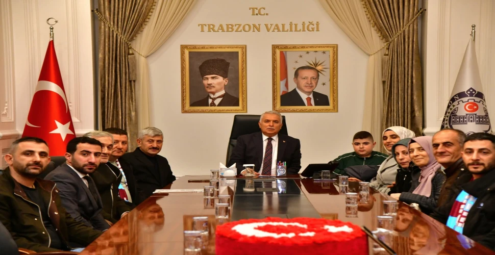 Vali Aziz Yıldırım, DMD Hastası Harun Yakupoğlu ve Ailesini Misafir Etti