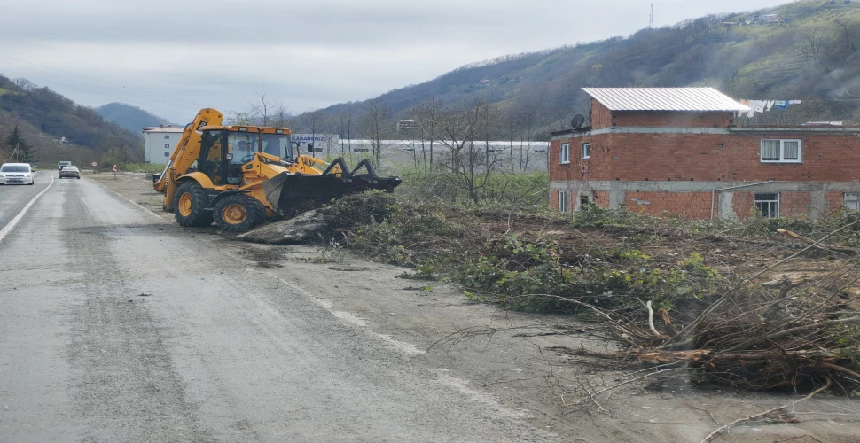 Araklı Küçükdere’de Beklenen Kaldırım Çalışması Başladı