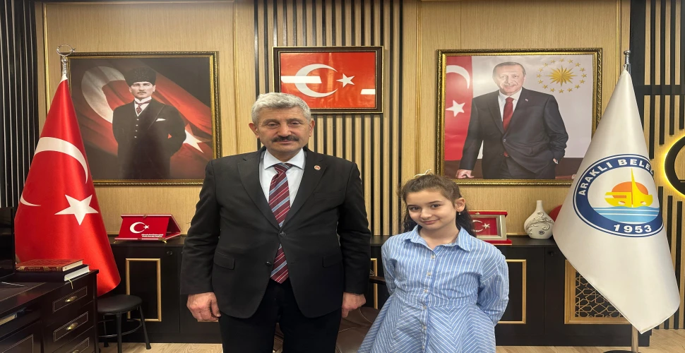 Başkan Çebi Makamında Dünya Birincisini Ağırladı