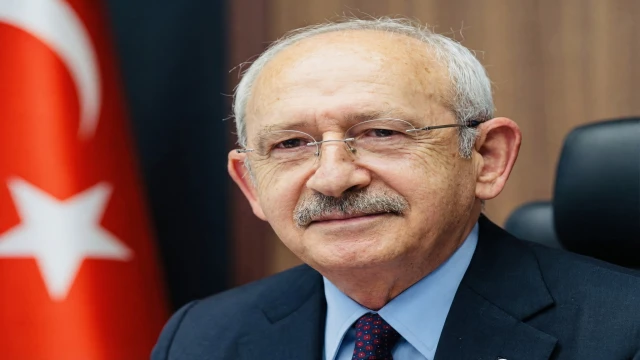Araklılı Kemal Kılıçdaroğlu'nun A Takımında Yer Aldı