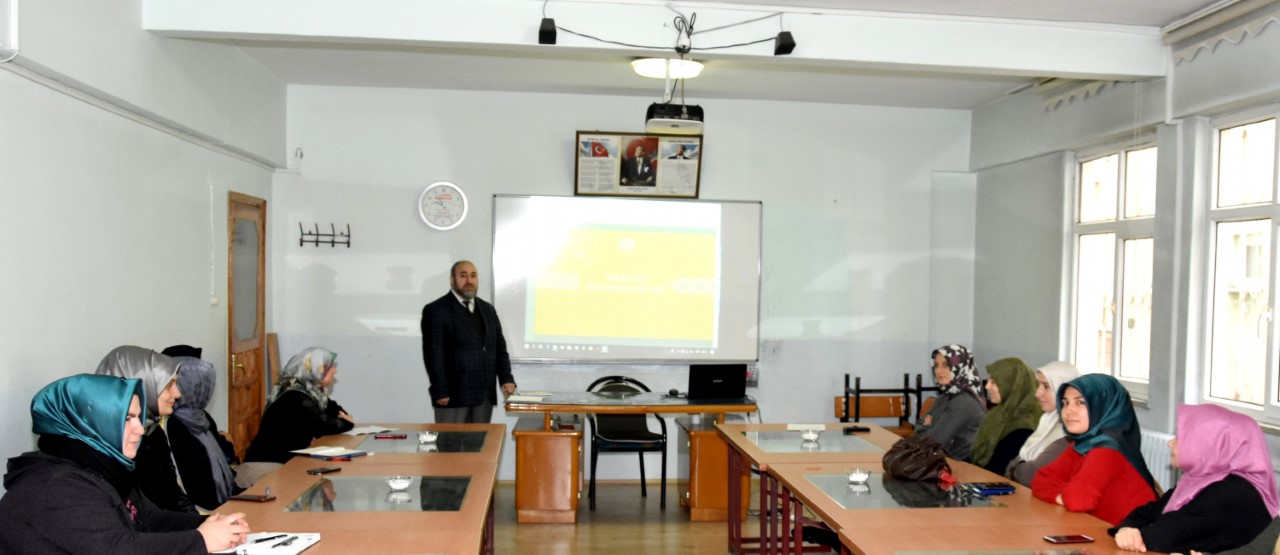 Trabzon'da Evliliğe İlk Adım Semineri Başladı