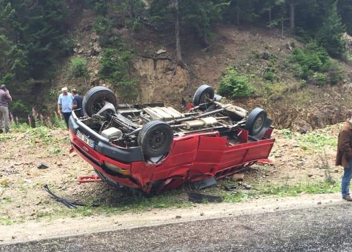 Araklı'da Trafik kazası 5 Yaralı