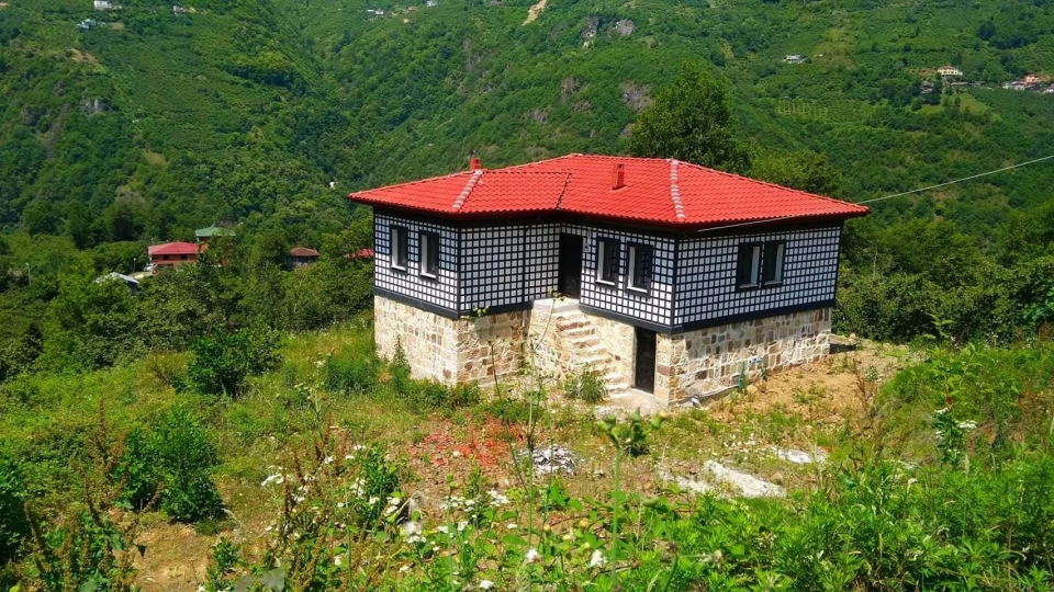 Araklı Betona Teslim Olmuşken O Böyle Yaptı