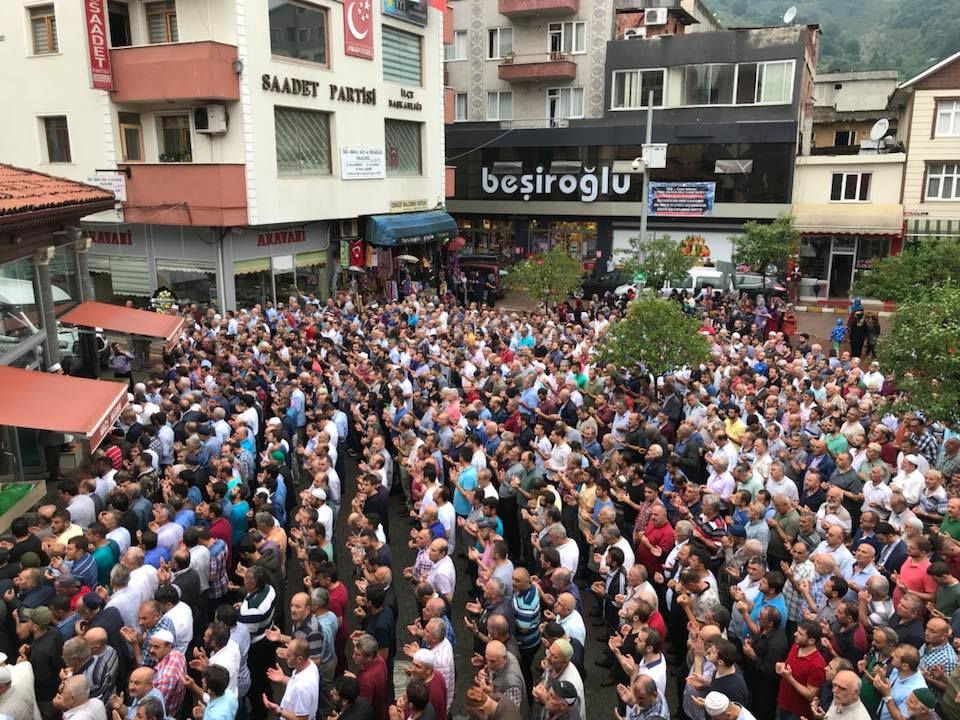 Araklı Bir Günde iki Acıyı Bir Arada Yaşadı