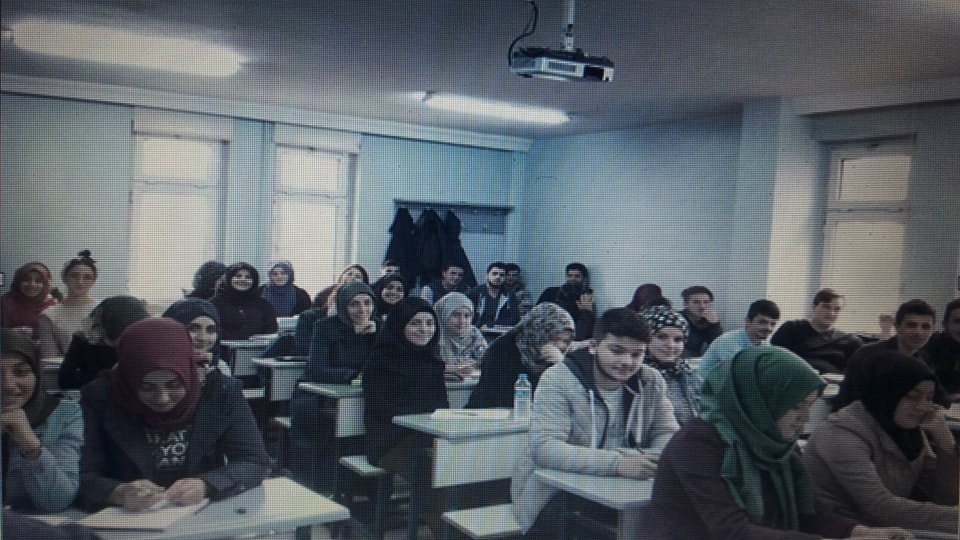 Araklı Halk Eğitim Merkezinin Üniversite Kursuna Yoğun İlgi