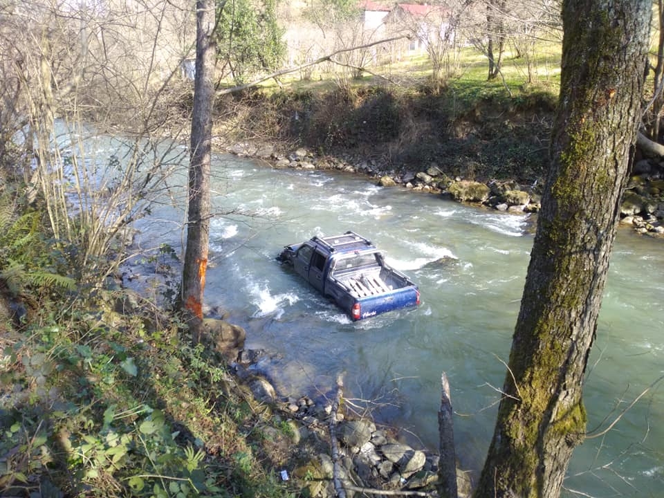 Araklı Karadere Yolanda Trafik Kazası Yaralılar Var