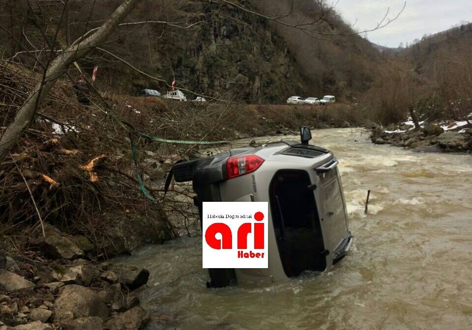 Araklı Karadere Yolunda Trafik Kazası