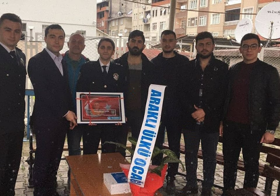 Araklı Ülkü Ocakların\'dan Örnek Davranış