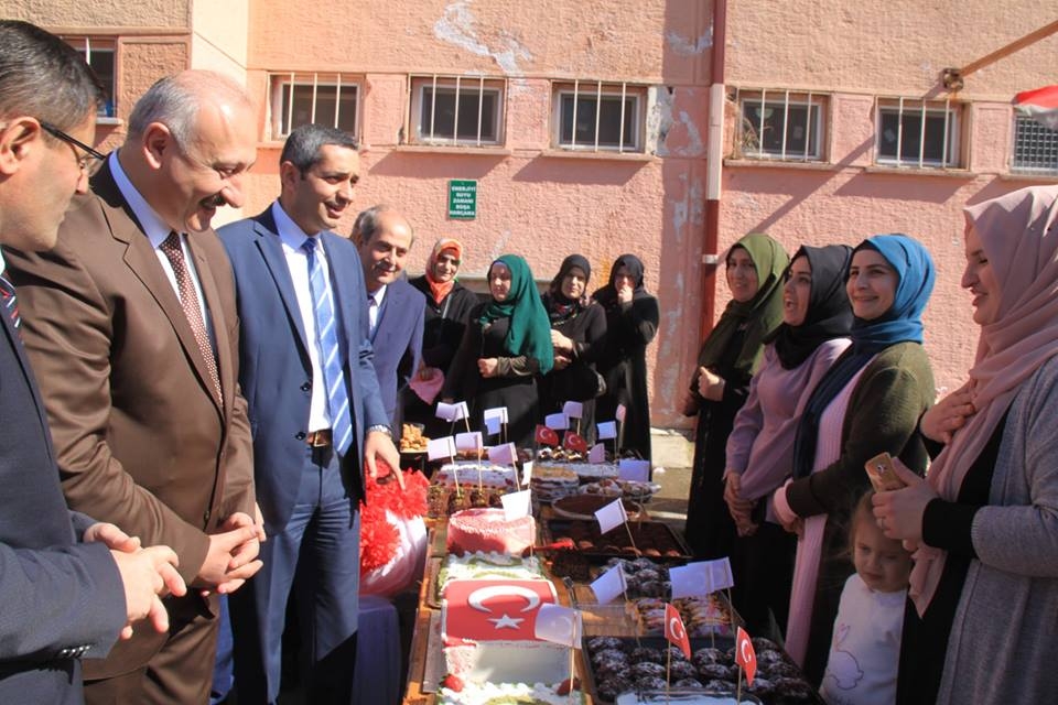 Araklı Yılmaz Çebi ilkokulu Öğrencilerinden Afrine Destek Kermesi