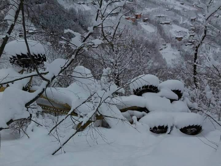 Araklı\'da Kar Yağdı Kaza Üstüne Kaza