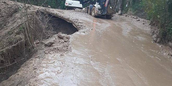 Araklı\'da Şiddetli Yağışlar Sonrası Heyelan Meydana Geldi