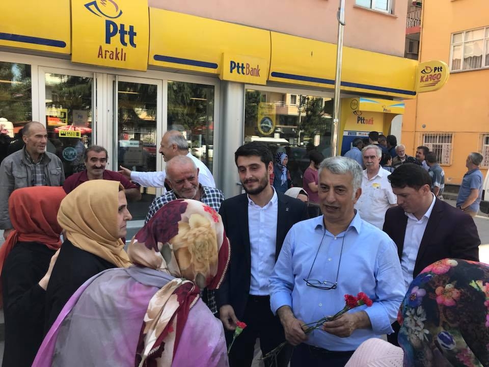 Araklı\'da AK Parti Rekor Peşinde Siyaset Tüm Hızıyla