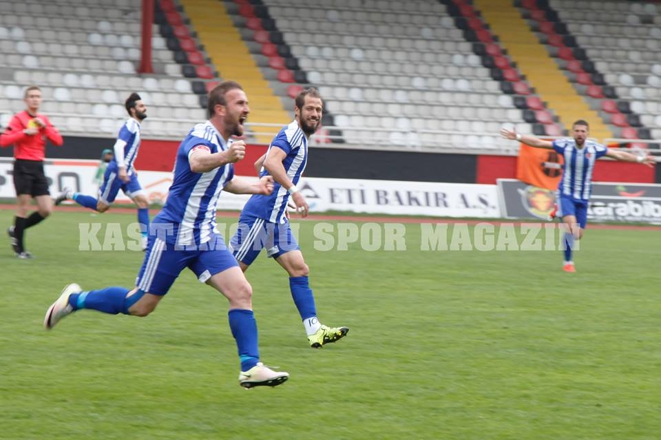 Araklılı Futbolcu Takımına Hayat Verdi