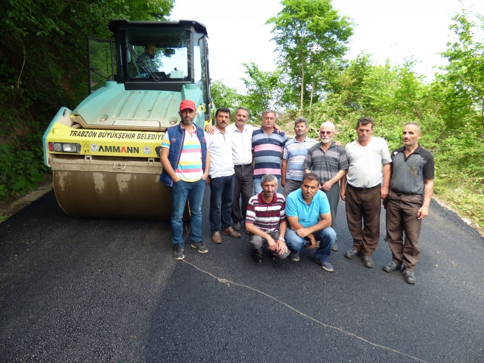 Araklı\'nın bu Mahallesinde Yol Sevinci