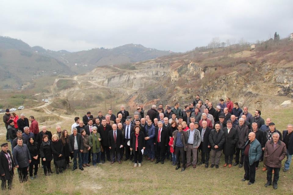 CHP Araklı Taşönü Mahallesine Çıkarma Yaptı Çöplük İstemiyoruz