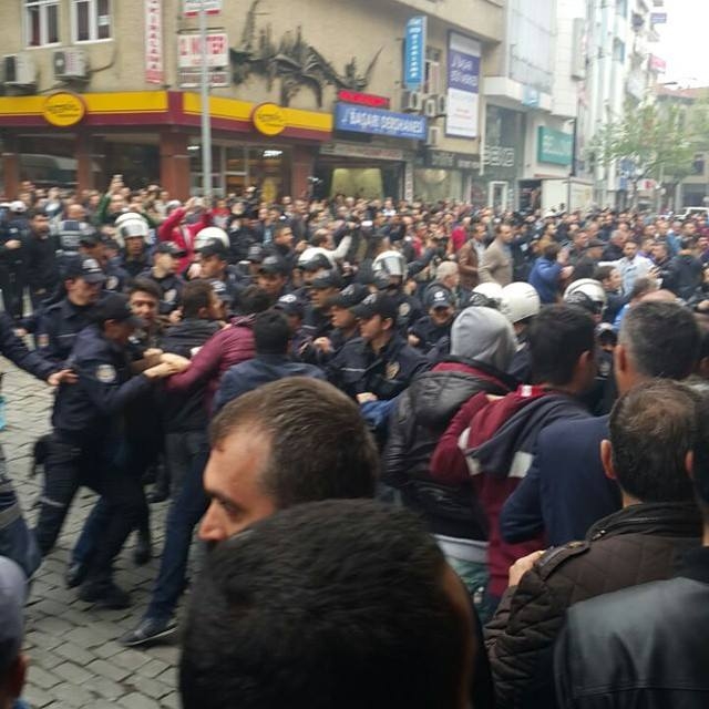 HDP\'LİLER YÜRÜMEYE KAKTI TRABZON KARIŞTI