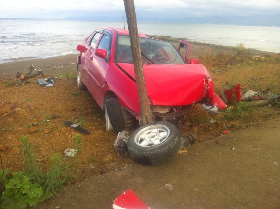 SON DAKİKA ARAKLI SAHİLDE TRAFİK KAZASI