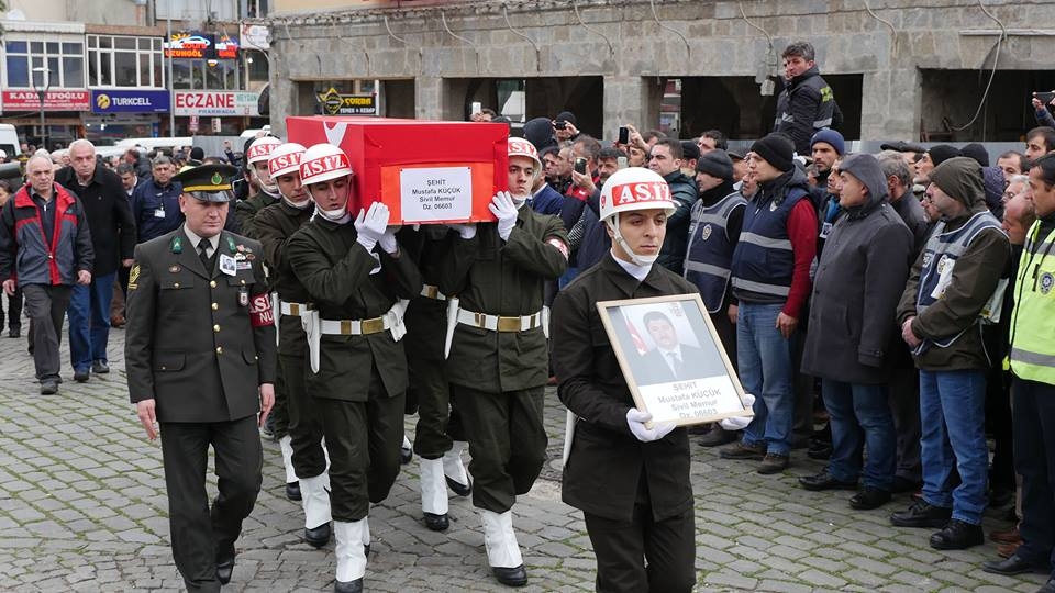 Trabzon Şehidini Son Yolculuğuna Uğurlandı