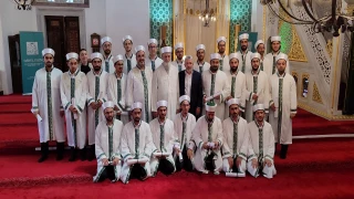 37 öğrencisine "Medrese ve Dini İlimler"den İcazet Verdi.