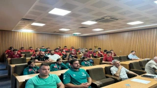 Araklı'da Dikkat Çeken Kampanya Başlattılar "Formasız Çocuk Kalmayacak"