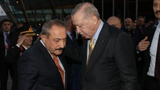 Cumhurbaşkanı Erdoğan, Bakü’de Emniyet Müdürü Servet Yılmaz’la görüştü