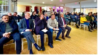 Çebi Bir Çiçekle Bahar Gelmez