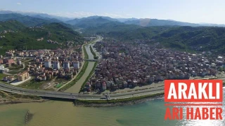 Araklı’da Bu Yoldan Geçmek İsteyen, Önce Canını Düşünmek Zorunda Kalıyor