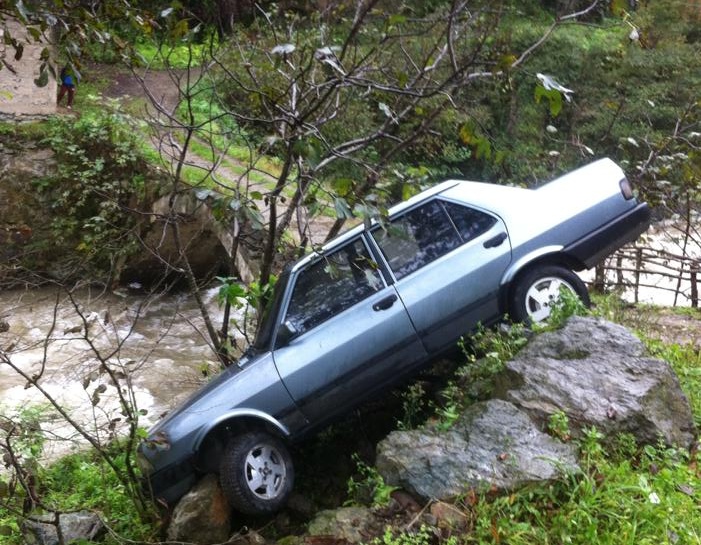 Araklı’da Yağmur Trafik Kazasına Sebep Oldu
