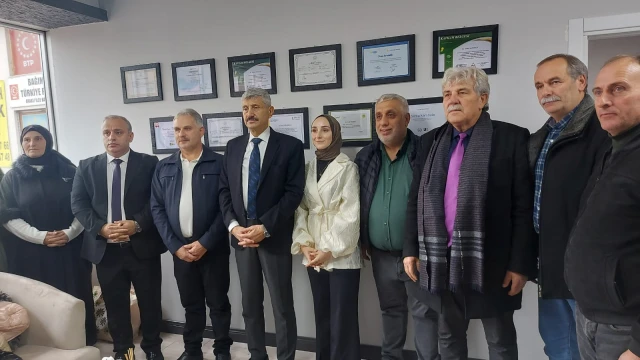 Diyetisyen  Karabela, Sağlıklı Yaşam İçin Araklı' da bir Klinik Açtı