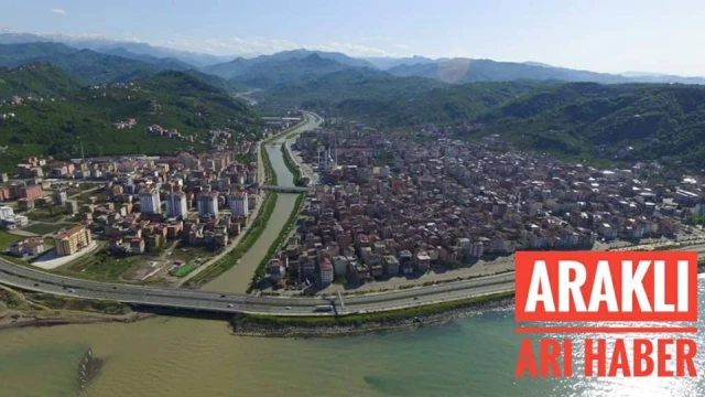 Araklı’da Bu Yoldan Geçmek İsteyen, Önce Canını Düşünmek Zorunda Kalıyor