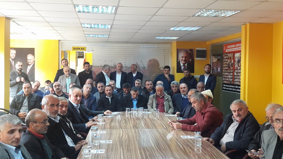 Araklı AK Parti'de Hareketli Saatler