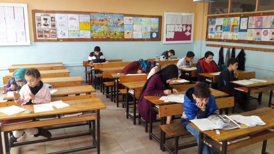 Araklı Anadolu Gençlik Derneğin'den Örnek Davranış