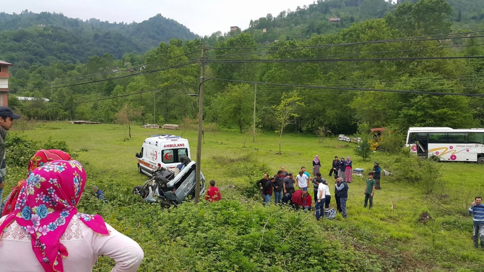Araklı Karadere Yolunda Şok Trafik  Kazası 