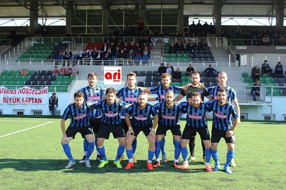 Araklı Karaderespor Iğdır'dan Puan'la Dönüyor