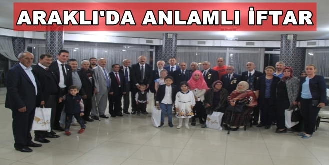 Araklı'da Anlamlı İftar Yemeği